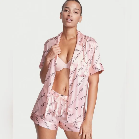 💖Victoria's Secret Satin Short PJ Set 💖 - Picture 3 of 4